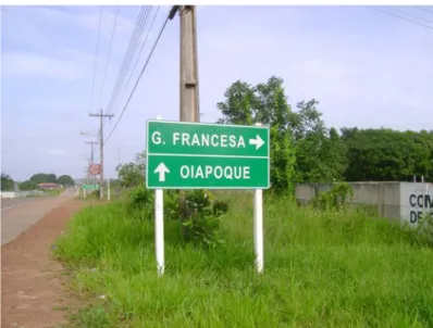 Figura 8: Placa na rodovia BR-156 indicando a direção para Saint-Georges,  antes mesmo da construção da ponte que ligará o Brasil à Guiana Francesa