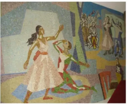 Figura 26 -  “Arlequim e colombina”, mural de pastilhas de vidro no Uberlândia Clube, projeto  de José Moraes, execução de Geraldo Queiroz,  1957.