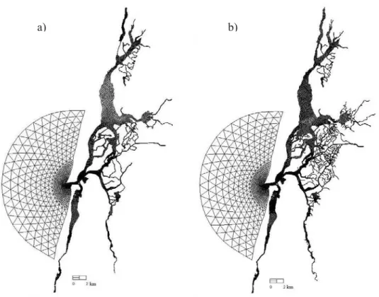 Figure 3.1: Horizontal grid of the Ria de Aveiro: a) Old grid; b) New grid. 