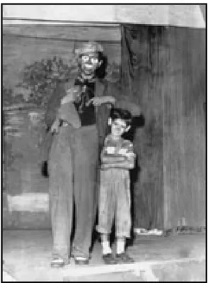 Figura  1:  Plínio  Marcos  como  palhaço  Frajola,  ao  lado  do  menino  Lico,  com  quem  às  vezes  contracenava