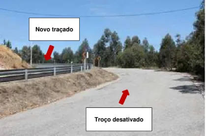 Figura 3.12  ‒  Troço desativado, devido à melhoria das  características geométricas da estrada, EN120, Portugal 