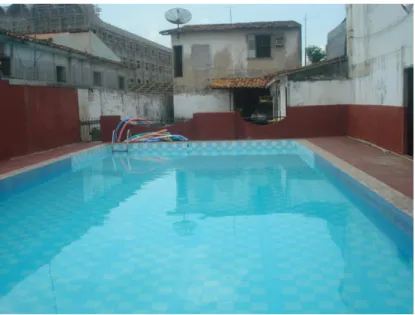 Figura 11 – Foto do CRAS São Lourenço, ampla área externa com piscina. 