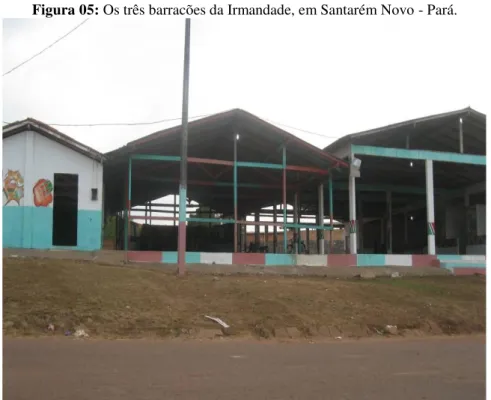 Figura 05: Os três barracões da Irmandade, em Santarém Novo - Pará.  