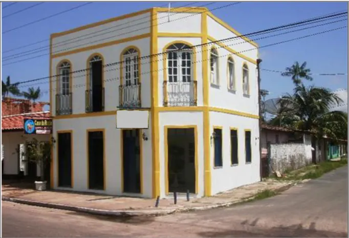 FOTO  06:  CASA  ESCRITÓRIO  –   é  a  expressão  local  do  desenvolvimento  do  circuito  inferior  da  economia  imobiliária  em  Mosqueiro,  que  contribui  para  fomentar  o  comércio  de  residências  construídas na Ilha, de maneira não capitalista (