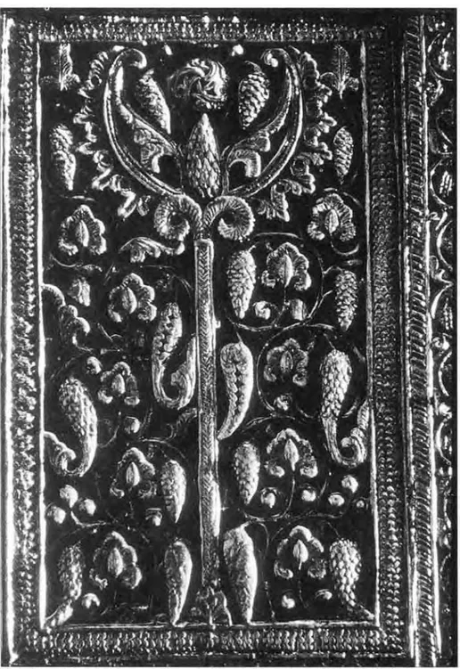 Figura 3.2  Um elemento em detalhe do minbar (em cedro esculpido) da mesquita de Kayrawān