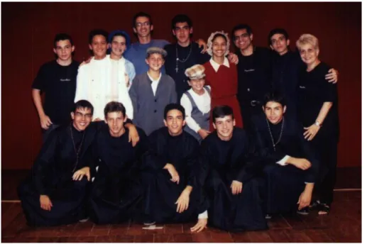 Figura 3 - Foto da primeira apresentação do Espetáculo Marcelino em 2000 (Fonte: arquivo pessoal) 