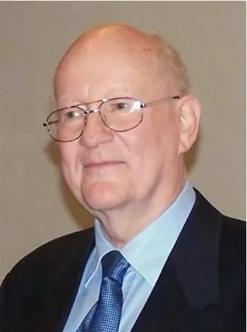 Figure 1. Tor Hagfors, Director of EISCAT in 1975–1982 (Photo by Andreas Blome, MPI f¨ur Sonnensystemforschung, on the  occa-sion of Hagfors’s 75th birthday on 3 February 2006).