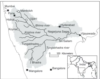 Fig. 1. Map of the Krishna river basin with its main tributaries, ma- ma-jor cities (squares) and the discharge gauging station at Vijayawada (triangle) at the lower end of the river