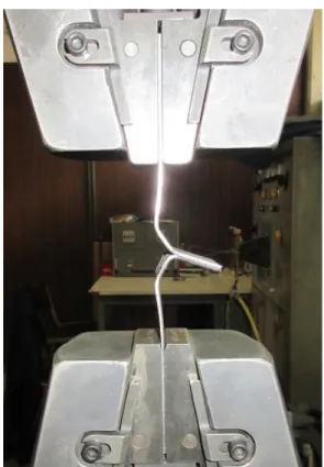 Figure 5 shows that the base material has fine and elongated grains due to the remnant heat rolling effect,  characteristic on DP steels