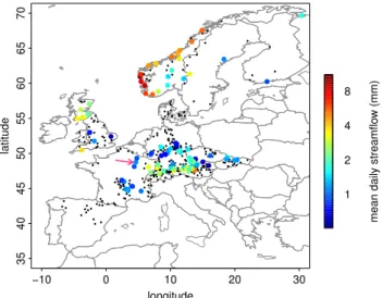 Fig. 1. The coloured large dots indicate the locations of the selected 100 catchments