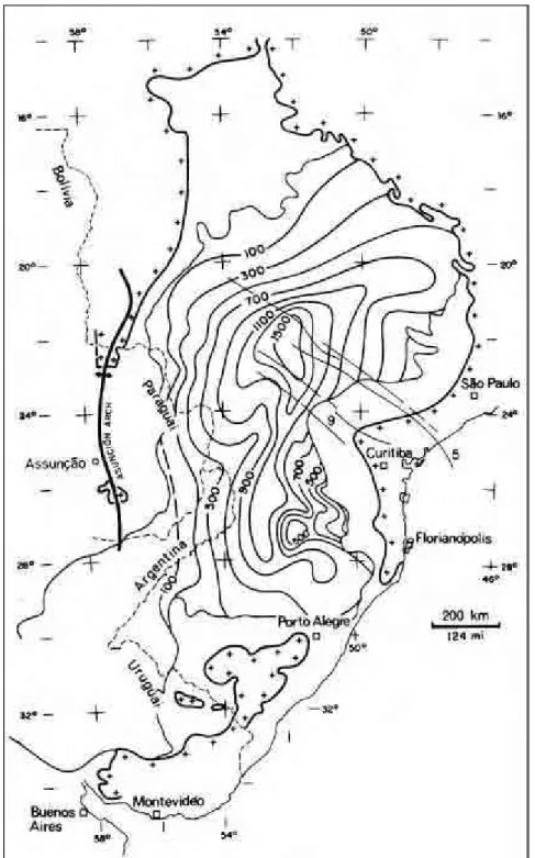 Figura 13  – Mapa de isópacas das rochas extrusivas da Formação Serra Geral. Linhas  finas representam  importantes zonas de falhas (5  – Guapiara, 9  – Curitiba-Maringá,  conforme numeração da Figura 23) (Zalán et al., 1990)