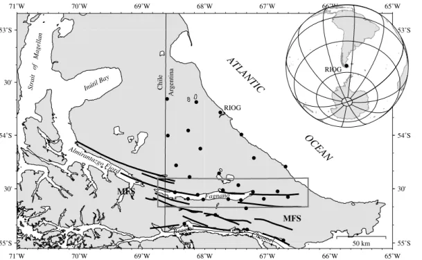 Fig. 1. Map of Tierra del Fuego main island. The location of GPS sites (black dots) and active tectonic faults according to Menichetti et al