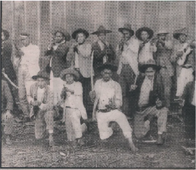 Figura 9 – Grupo de jagunços armados que participaram da “Guerra do Contestado” 