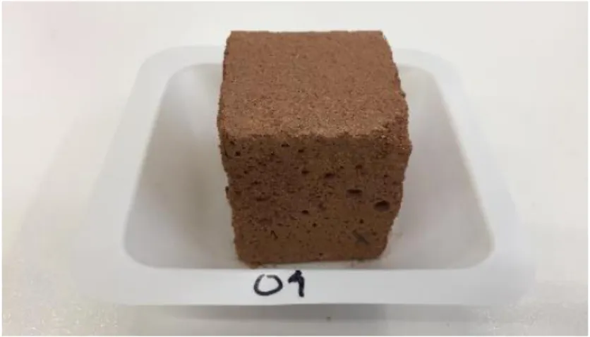 Figure 3.2 - Example of an earth mortar cubic specimen used in this work 