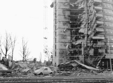 Figura 2.2 – Destroços de betão e madeira do colapso do edifício na 2000 Commonwealth Avenue [18] 