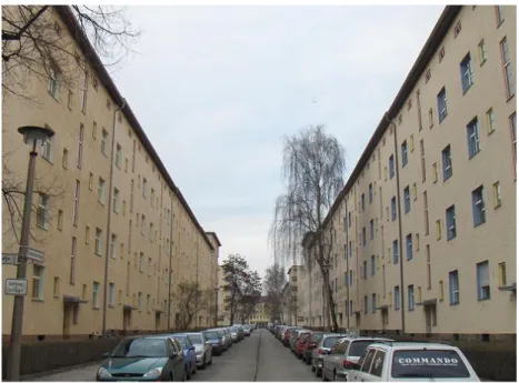 Figura 1.5. Wohnstadt Carl Legien - conjunto habitacional na Alemanha. Arquiteto: Bruno Taut fonte:(http://www.flickr.com/photos/citesouvrieres/4515945420/)  