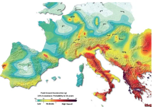 Figura 1.1: Mapa de perigosidade sísmica da Europa para uma probabilidade de excedência da aceleração de base de 10% em 50 anos [43]