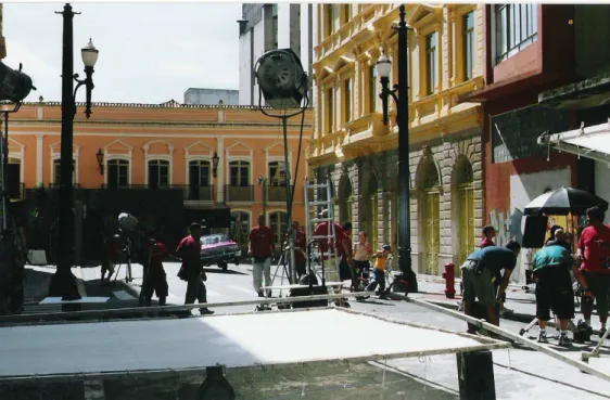 Figura 08- Esquina  interditada entre a Rua Roberto Simonsen e a Rua Floriano Peixoto, nas  imediações da Praça da Sé, para gravação de filme publicitário da Grendene