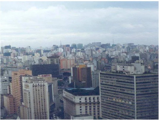 Figura  16 - No centro do primeiro plano, edifício da Prefeitura Municipal de São Paulo
