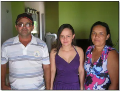 Foto 4 - Agricultor José Henrique e família. Fonte: SANTOS (2013). 
