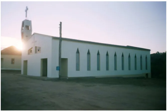 Foto 9: Vista lateral da Igreja Evangélica Luterana do Brasil – Congregação Redentora  da Solidez, arquivo pessoal, em 25/07/07