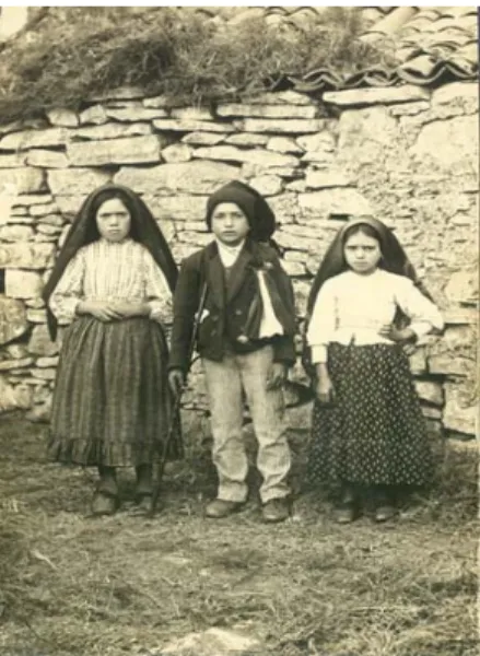 Ilustração 8 - Lúcia de Jesus dos Santos com seus primos Francisco e Jacinta Marto. 
