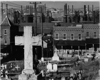 Figura 37 –  Walker Evans. Cemitério e fábrica de aço em Bethlehem, Pennsylvania, 1935