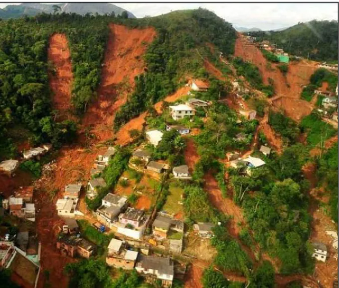 Figura 01 – Imagem de um enclave da maior tragédia em áreas de risco da história do  Brasil, atingindo fortemente a região serrana do Rio de Janeiro e de São Paulo