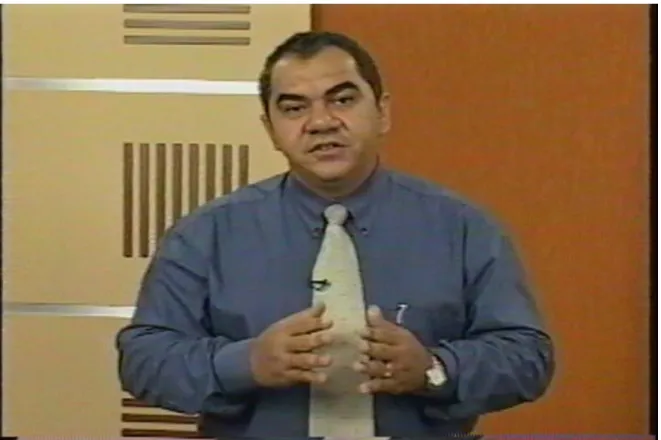 Figura 5. Imagem colhida do vídeo da teleaula do professor Alcides do Nascimento, da  disciplina História da Educação, do curso de Pedagogia, 2º semestre de 2006
