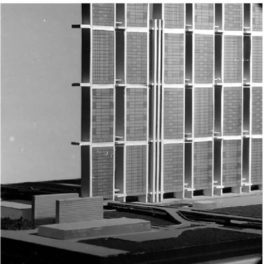 Figura 12  –  Rino Levi e equipe, Plano Piloto de Brasília (1957)  –  Maquete  Setor de Habitação Intensiva e Centro Urbano 