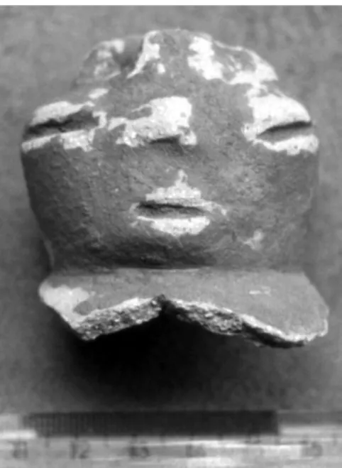 Figure 5 - Fragment of  an anthropomor- anthropomor-phic vessel recovered at the Tumichucua  site