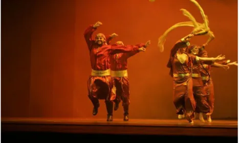 FIGURA 07  –  LITANI Grupo Árabe Brasileiro de Folclore e Dança do Ventre no 27º  Festival de Dança de Joinville