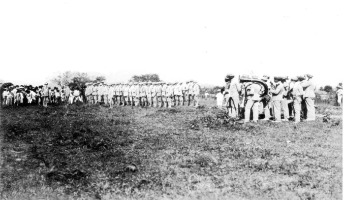 Ilustração 3: Tiro de Guerra 137 em treinamento de marcha. Laguna, década de 1910. 