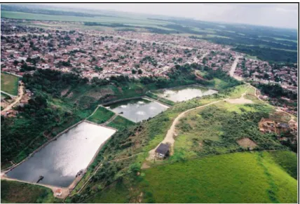 Figura 19: Lagoas de estabilização do Benedito Bentes, Maceió  Fonte: MACEIÓ; IBAM, 2005