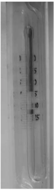 Figura 11 - Termˆ ometro registrador utilizado em medi¸c˜ oes geol´ ogicas (1941), utilizado no Laborat´ orio de Produ¸c˜ ao Mineral do Minist´ erio da Agricultura (LPM).