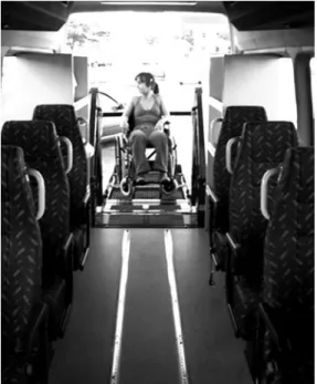 Figura 2    |    Interior de uma das carrinhas da Accessible Portugal.