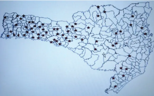Figura 1. Mapa dos municípios catarinenses que possuem  sistemas apostilados. 