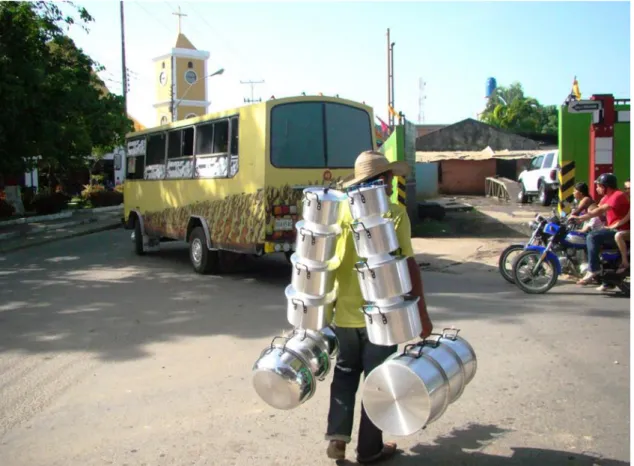 FIGURA 3 - Vendedor ambulante en Guasdualito. Frontera llanera. Venezuela.   