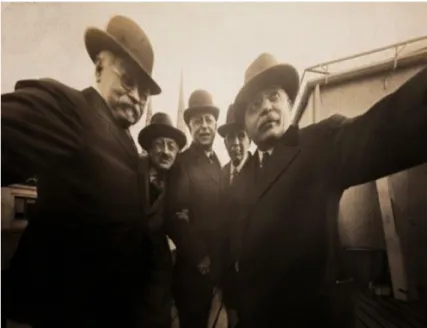 Figura 4: “Primeira selfie da história” tirada em 1920 no terraço do estúdio fotográfico Marceau  em Nova York  