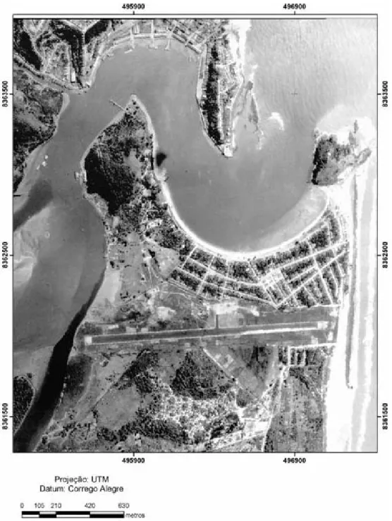 Figura 4 - Fotografia aérea de 1964, destacando o antigo Porto de Ilhéus. 