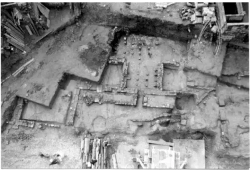 Figura 4 - Vista das ruínas da R. D. Afonso Henriques, em fase de escavação (GACMB). 