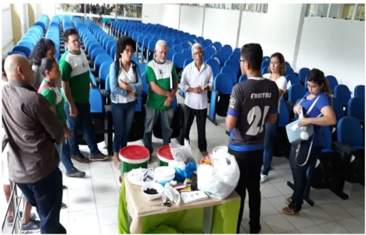 Figura 02. Início da oficina sobre composteira durante o evento de 5 anos da Feira AGROUFAM ocorrido no dia 10 de maio  de 2019, em Manaus-AM 