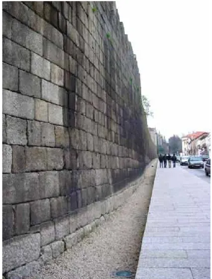 Ilustração 1 - Pano da muralha de Guimarães 