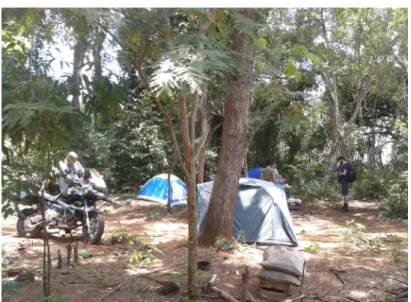 Figura 1 - Acampamento da equipe de pesquisa  no acampamento Laranjeira Ñanderu