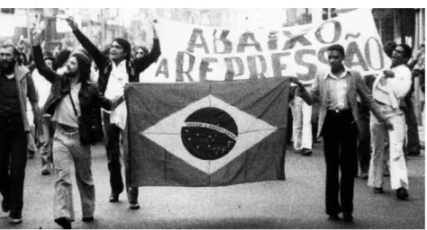 Figura 3 - Luiz Inácio Lula da Silva discursando em uma greve de metalúrgicos do ABC  Paulista, em maio de 1978