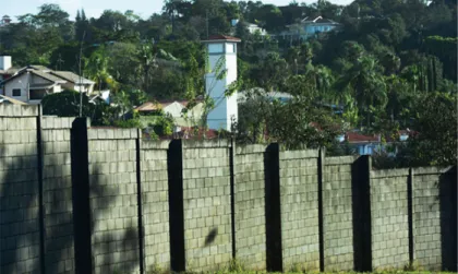 Figure 1: Allusion to closed condominiums 