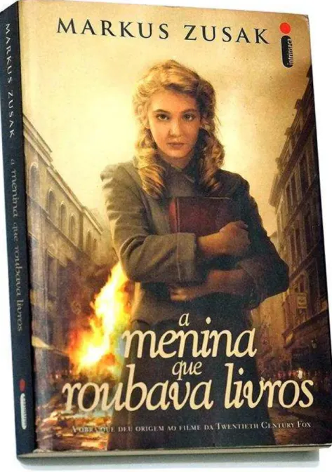 Figura 1  –  Foto da capa de A menina que roubava livros. 