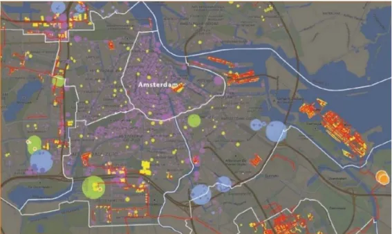 Figure 2.4 – Existing district network in Amsterdam, and sources of unused heat. [8] 