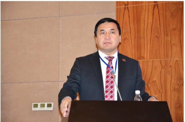 Foto 9:  Kırgızistan parlamentosu Dış İlişkiler Komitesi Başkanı  Milletvekili K anıbek  K