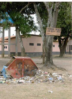 FIGURA 20 - Lixo no centro de Olinda Nova  do Maranhão, próximo ao  hospital.